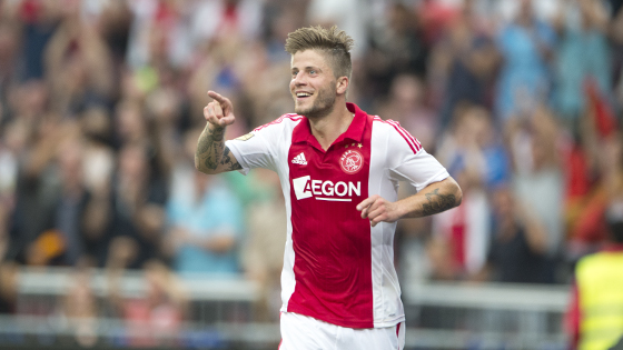 展现了他的 展现了他的