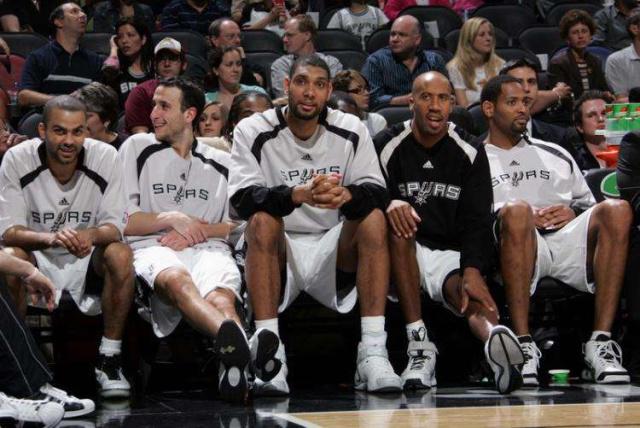 替补阵容的 替补阵容的